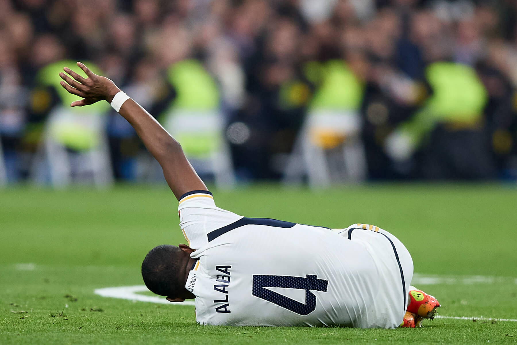 厄瓜多尔球员遭遇伤病休战两月 厄瓜多尔球员遭遇伤病休战两月