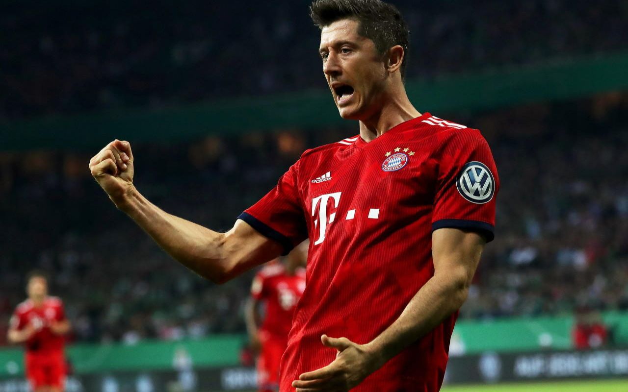 开云官网-拜仁慕尼黑胜多特蒙德，莱万多夫斯基梅开二度