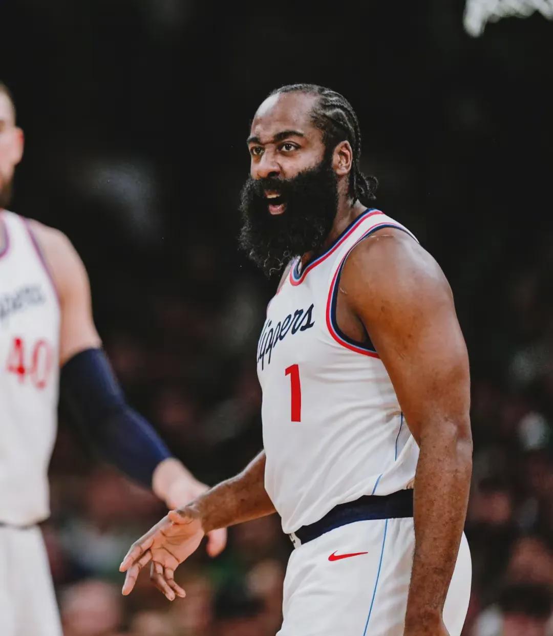 快船击败篮网,莱昂纳德再次展现决胜时刻功力的简单介绍 快船击败篮网,莱昂纳德再次展现决胜时刻功力的简单介绍