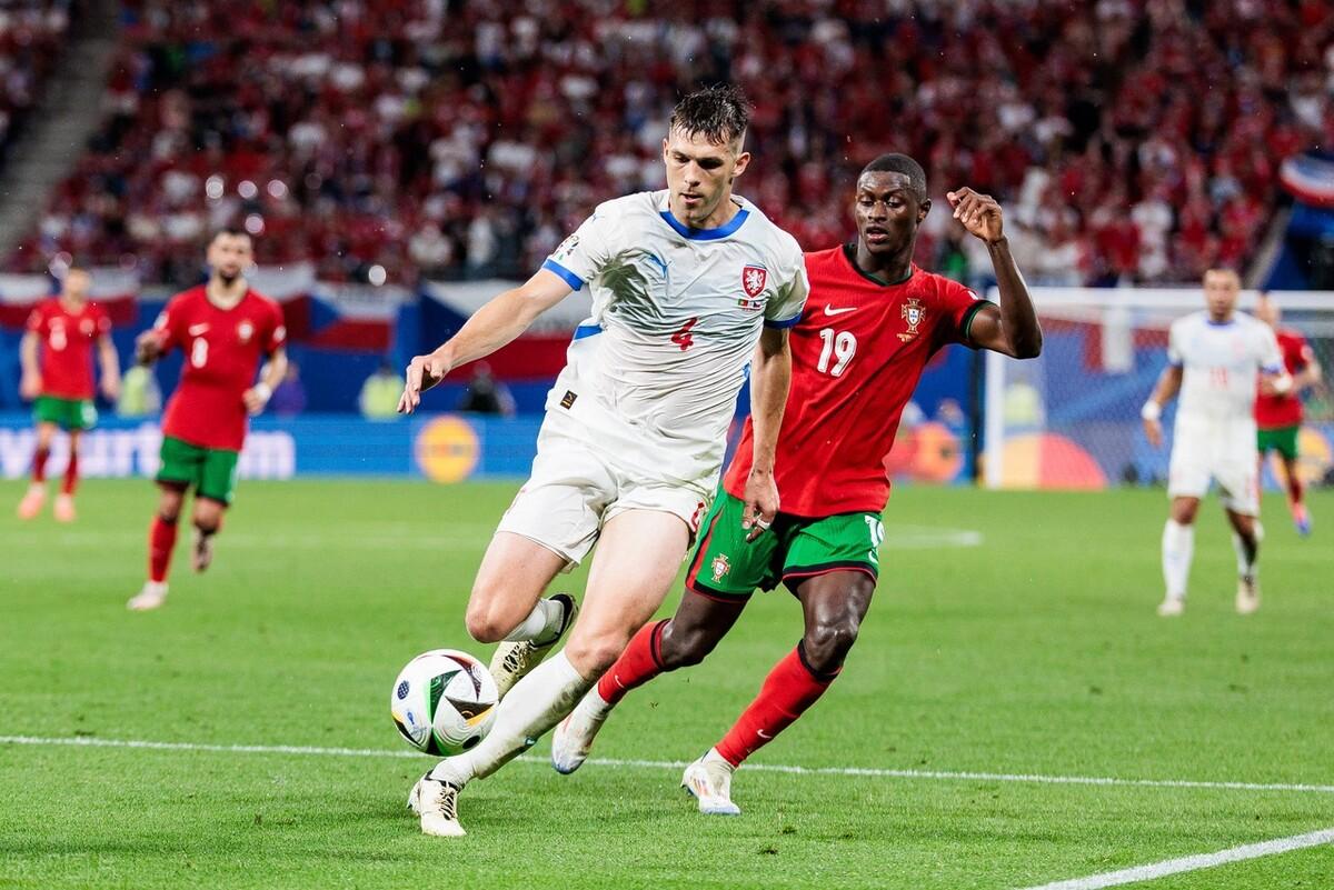 土耳其队遭遇捷克逆转,无缘欧洲预选赛决赛的简单介绍 土耳其队遭遇捷克逆转,无缘欧洲预选赛决赛的简单介绍