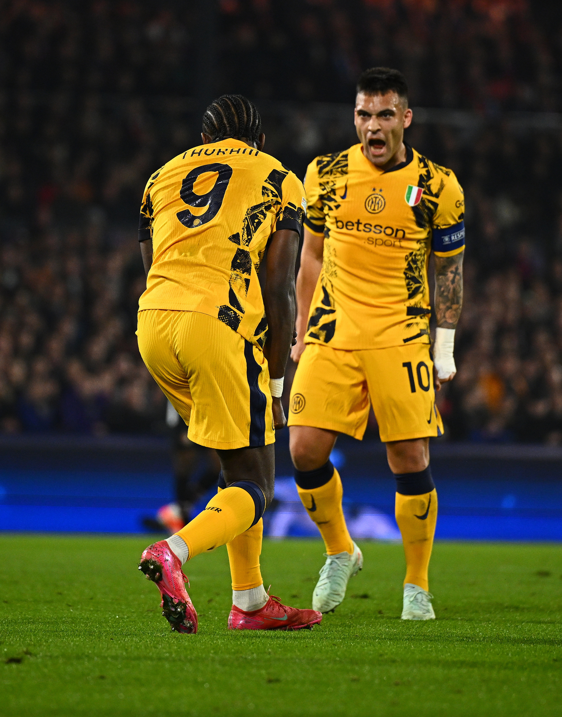 开云体育官方网站-国际米兰挑战维罗纳：双方实力较量谁能笑到最后？