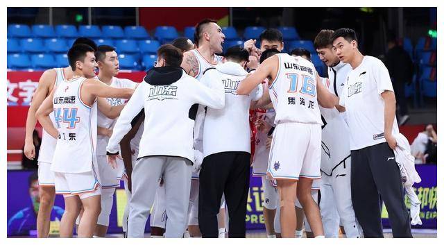 开云APP-青海男篮客场胜利，迈向季后赛