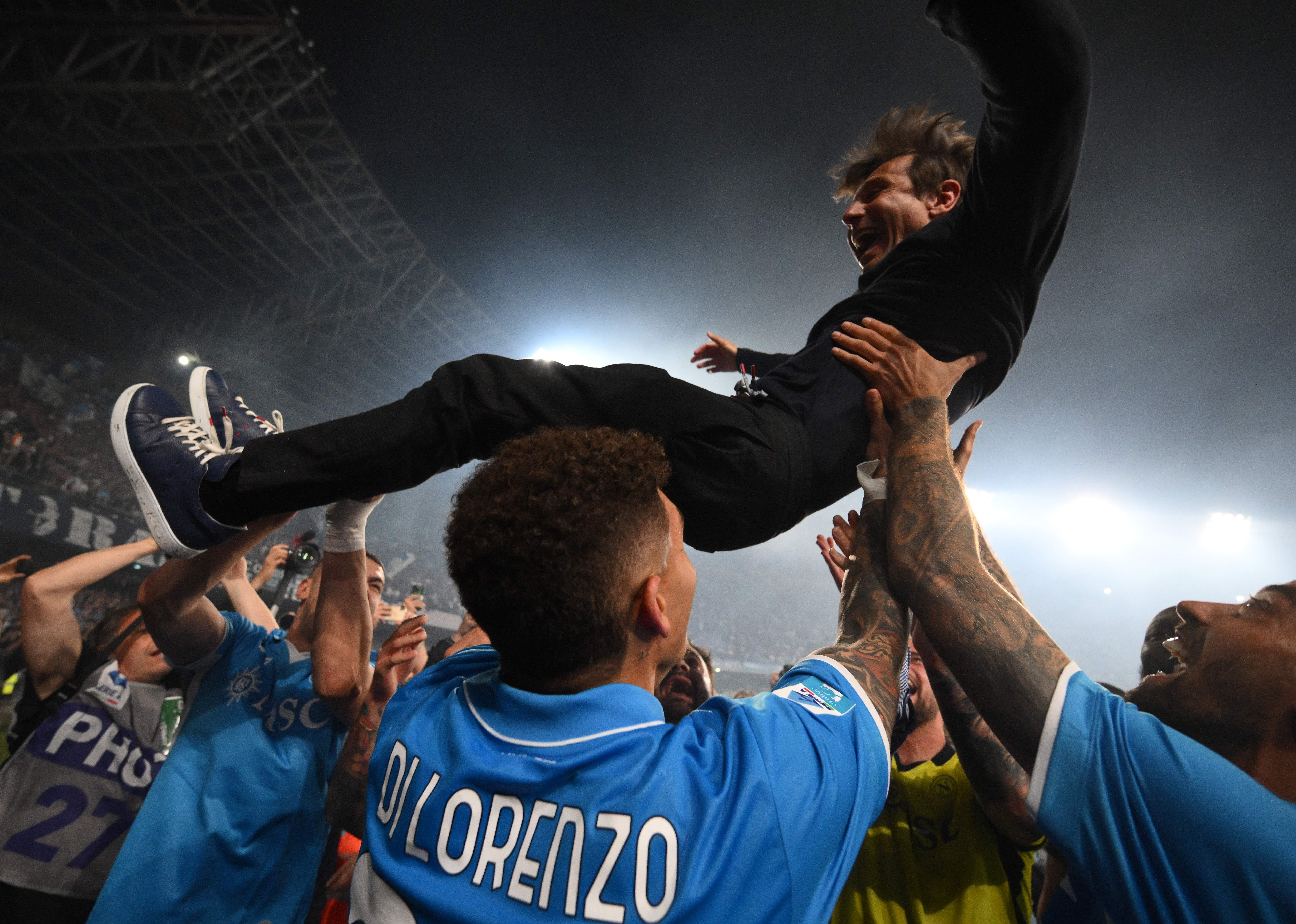 关于那不勒斯坐镇主场,击败强劲对手的信息 关于那不勒斯坐镇主场,击败强劲对手的信息