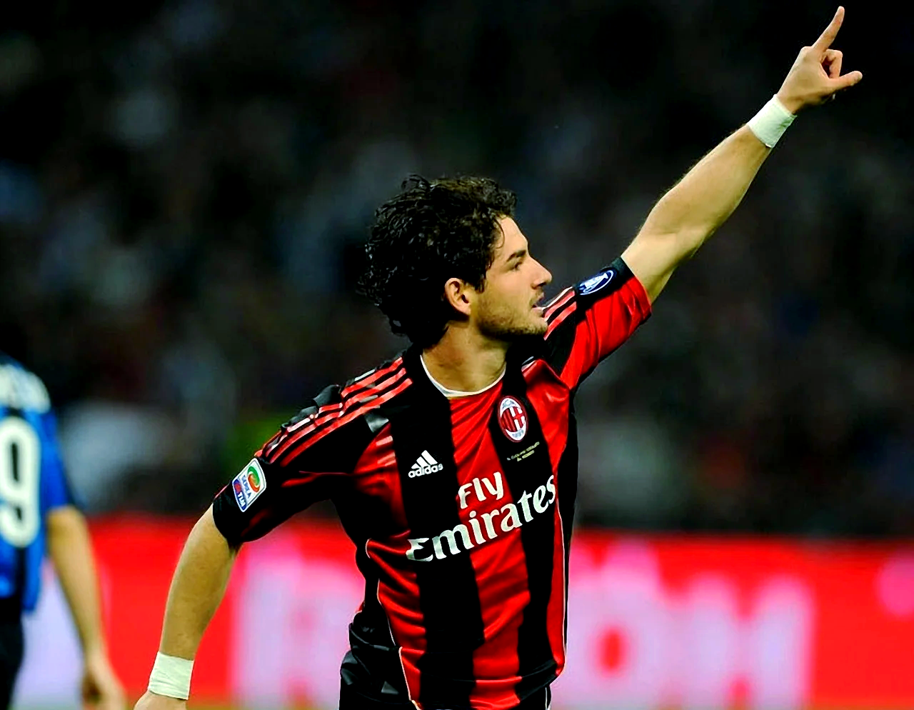 开云体育官网-AC米兰主场小胜，排名提升的简单介绍