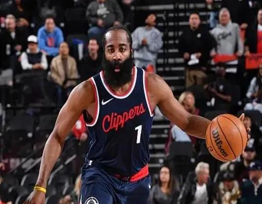 火箭胜魔术,哈登表现出色 火箭胜魔术,哈登表现出色