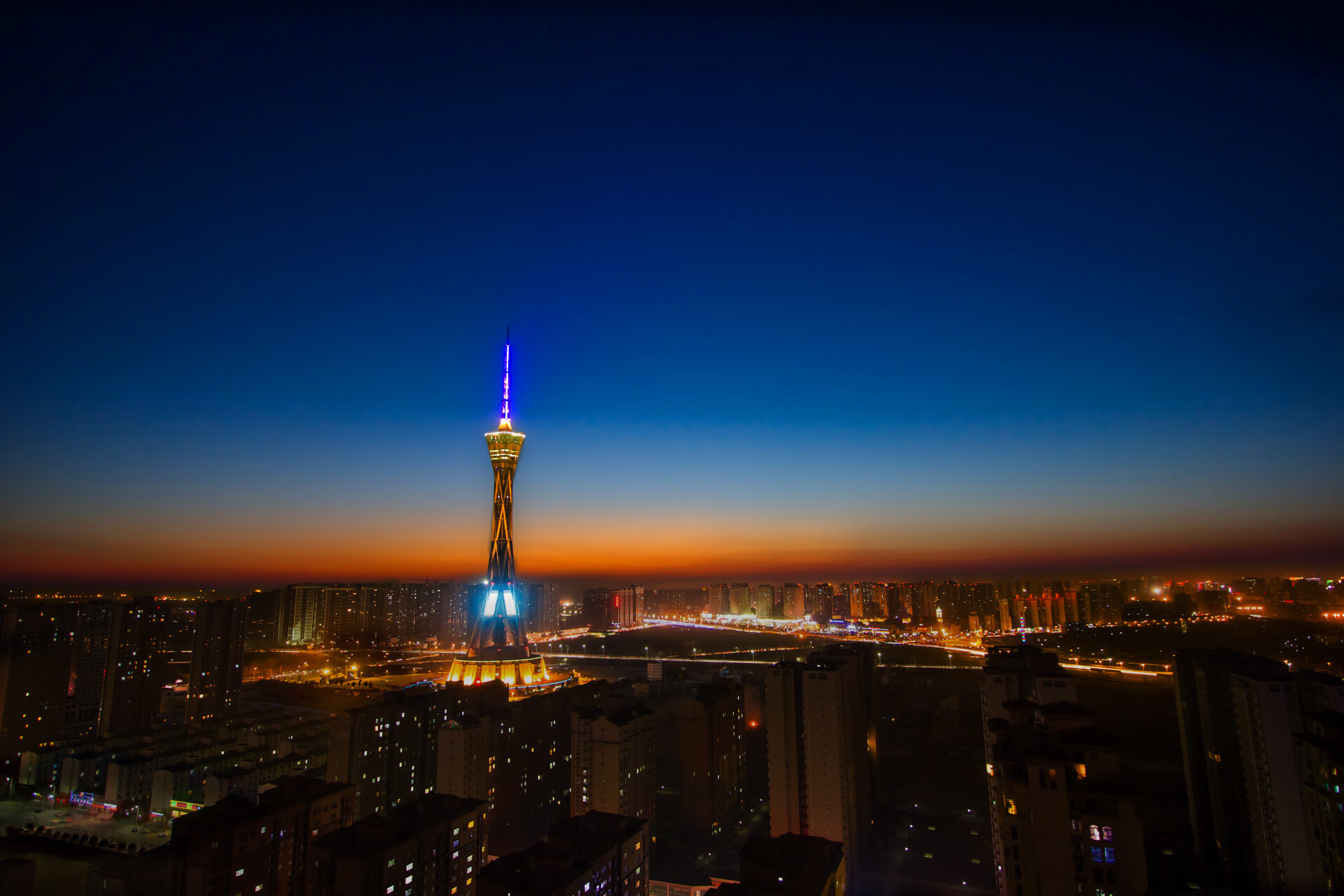 开云下载-突尼斯封锁墨西哥，马丁内利的关键先生时刻