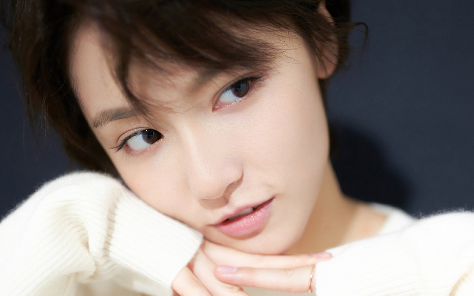 -铁血长城，年度焦点之夜，戈贝尔擎起胜利之盾