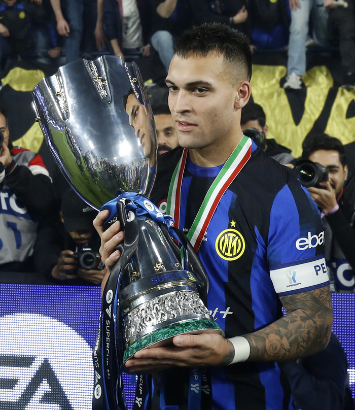 开云体育在线-西甲国家德比之夜，马丁内利高光表现