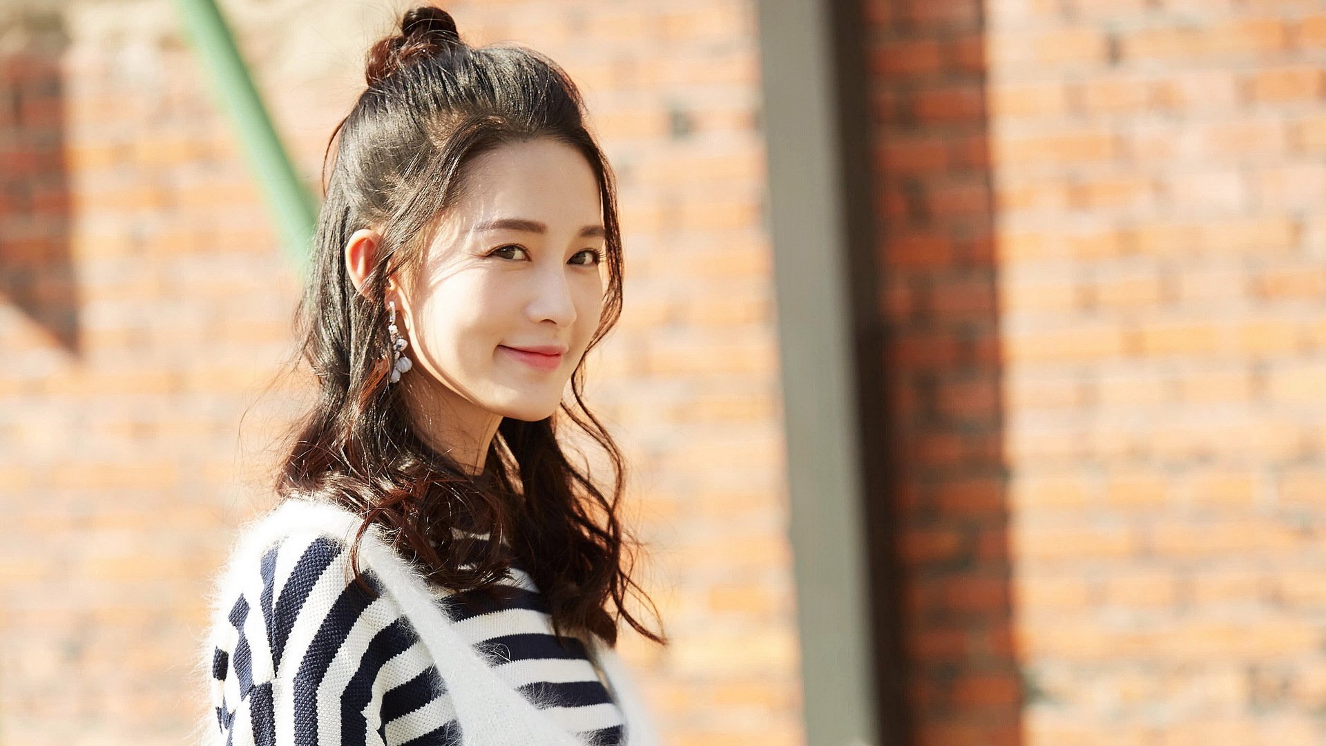 新星闪耀与铁血围剿,杰伦·格林火山喷发,猛龙以窒息防守绞杀掘金不败金身