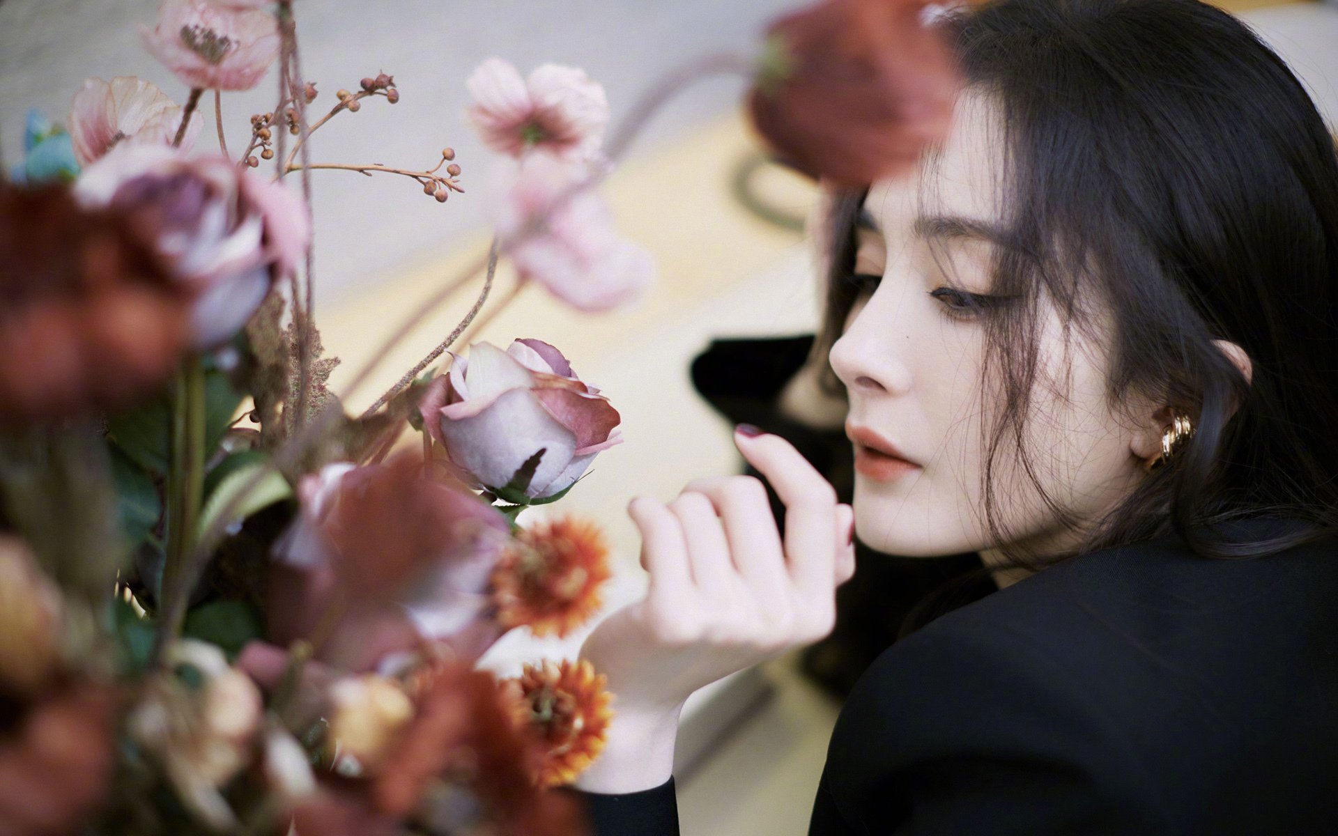 巅峰的双重奏，当国家德比遇见横扫，体育如何同时点燃两个世界的狂澜